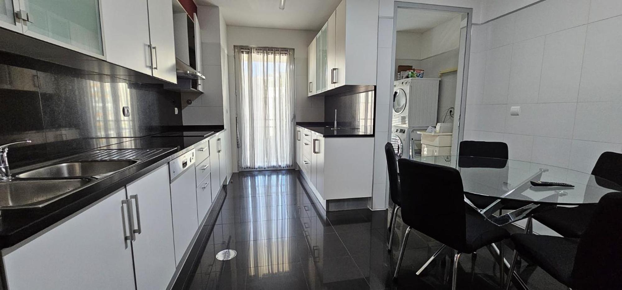 Vista Mar - Ac, Pool & Gym Apartment Funchal  Bagian luar foto