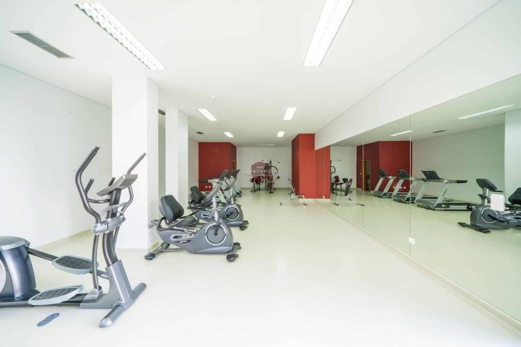 Vista Mar - Ac, Pool & Gym Apartment Funchal  Bagian luar foto