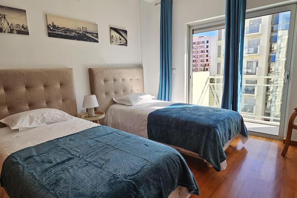 Vista Mar - Ac, Pool & Gym Apartment Funchal  Bagian luar foto